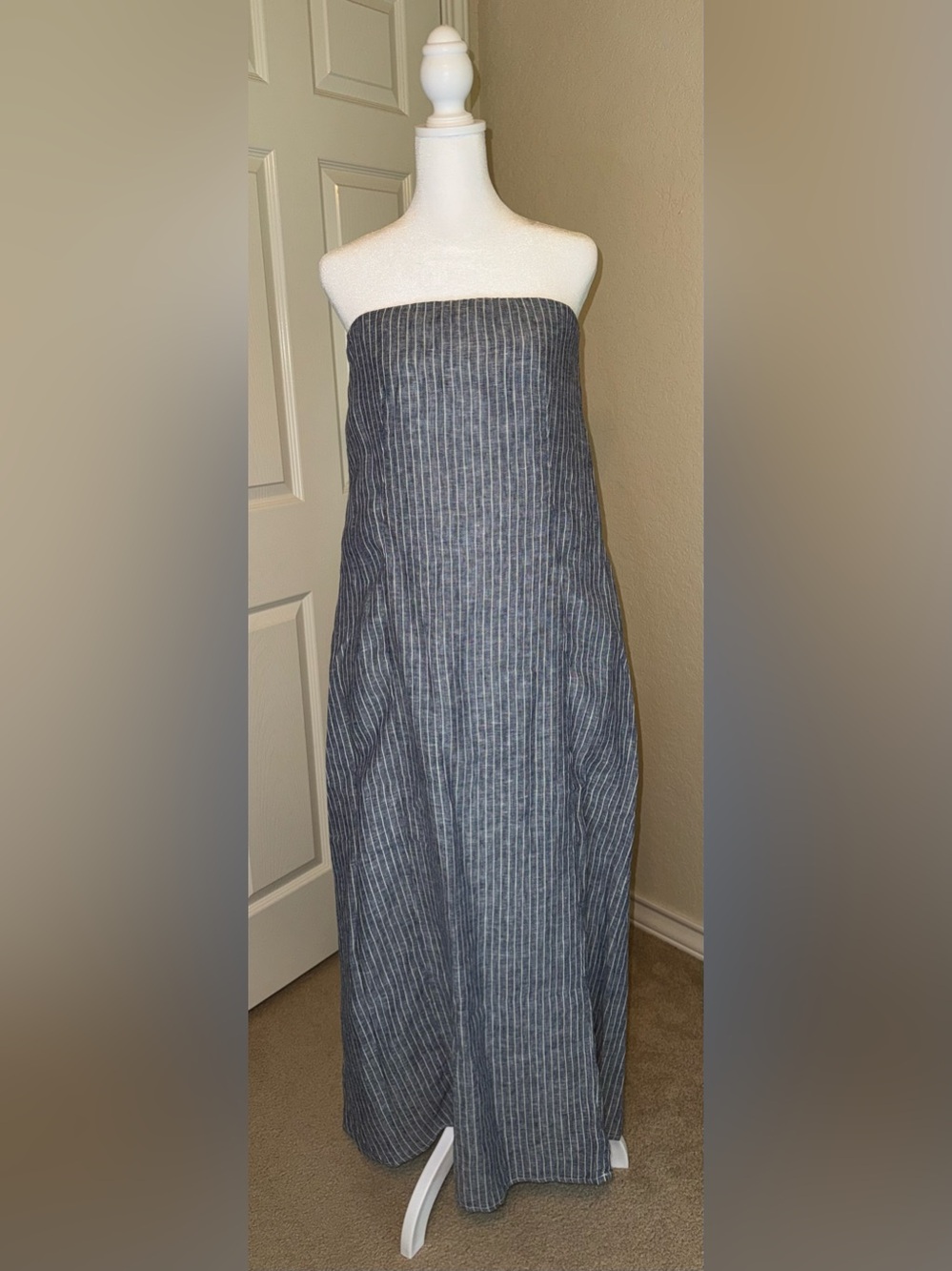NWT Quince 100% European Linen Strapless Maxi Dress Chambray Stripe Small